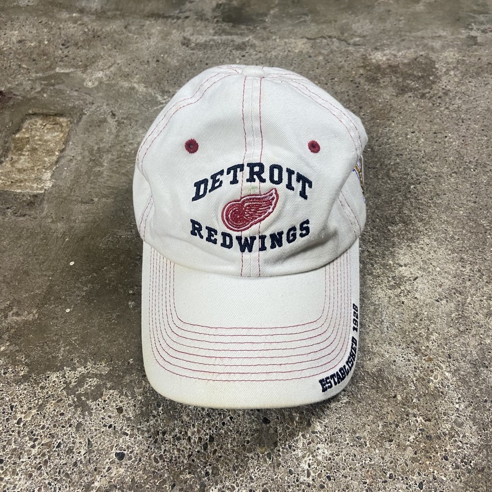 Vintage Old-time Hockey Detroit Red Wings Cap Strap Back Adjustable White NHL